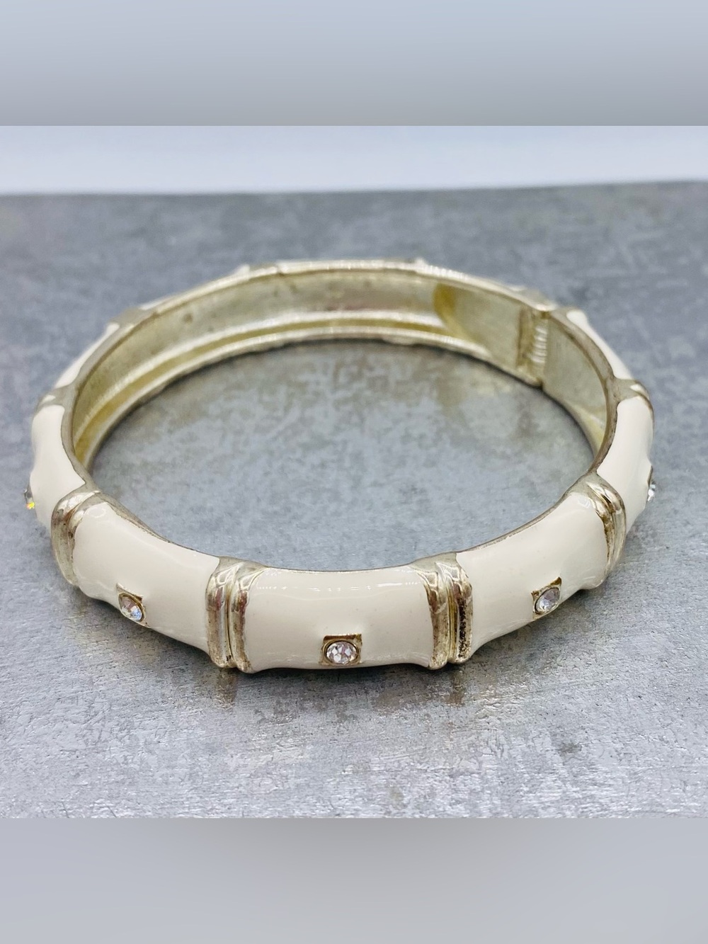 Cream Enamel Gold Tone Accents Clear Rhinestones Hinged Clamp Bangle Bracelet - Picture 6 of 8